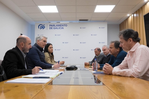 A Fundaci&oacute;n Arume solic&iacute;talle &oacute;s tres grupos do Parlamento galego un impulso &oacute; Centro de Investigaci&oacute;n Forestal de Louriz&aacute;n para encarar os retos que afronta o monte galego